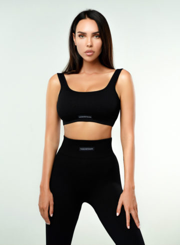 Famous Seamless crop top in Black